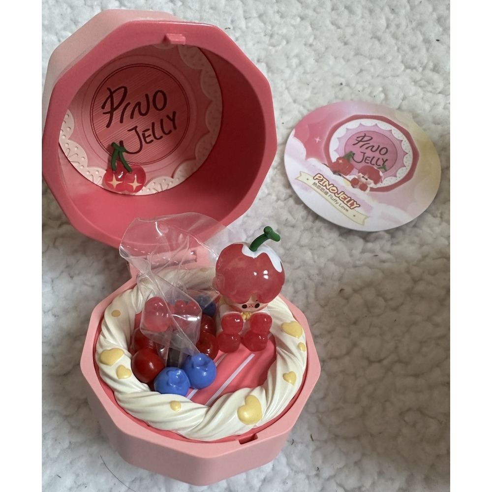 POP MART Romantic Ring Box Series 4 Blind Box Figure - Pino Jelly- Fluffy Love!